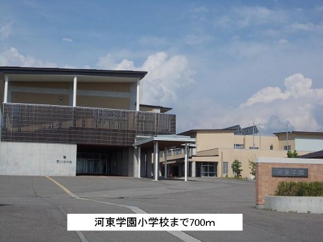 【ｒ－スペースIの小学校】