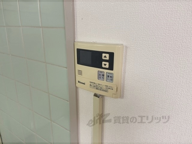 その他設備　給湯器リモコン