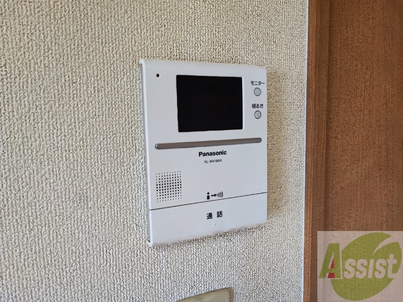 セキュリティ　ＴＶモニター付インターホンです。来客者の顔が見えるので安心！