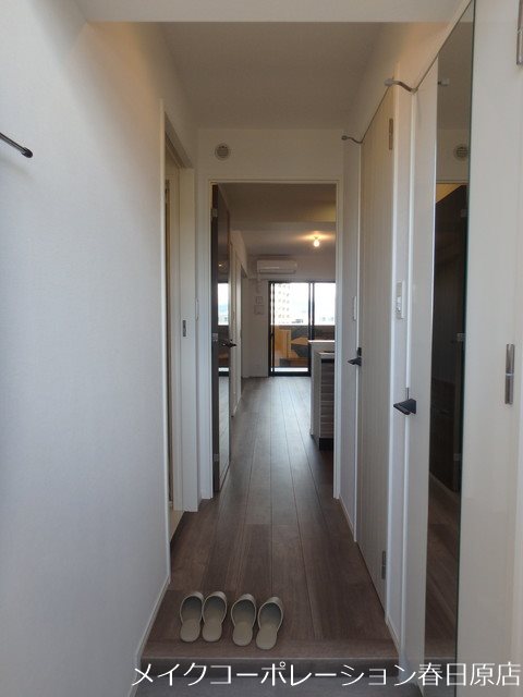 玄関　写真は同型タイプ