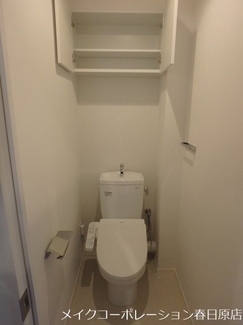 トイレ　写真は同型タイプ