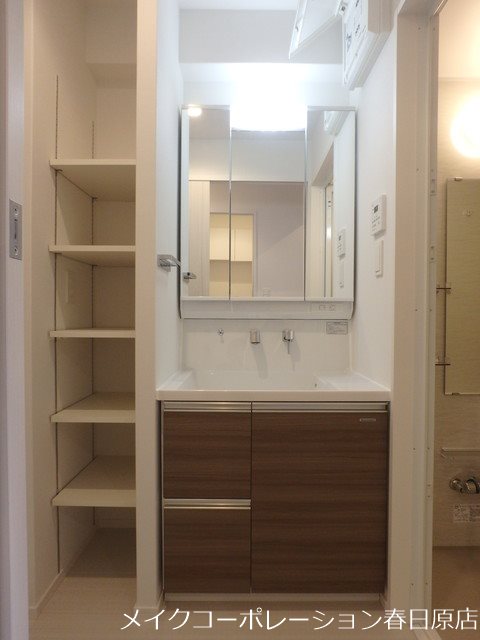 洗面設備　写真は同型タイプ