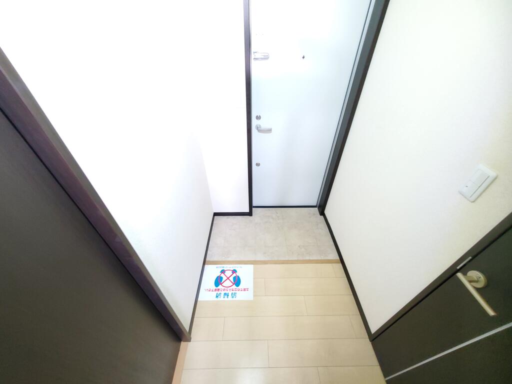 フジパレス山之内II番館の玄関写真