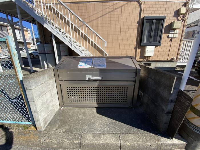 その他　敷地内専用ゴミ置き場