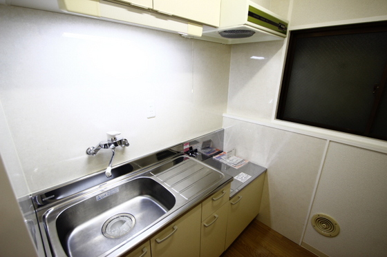 キッチン　※別室の写真を使用しております※