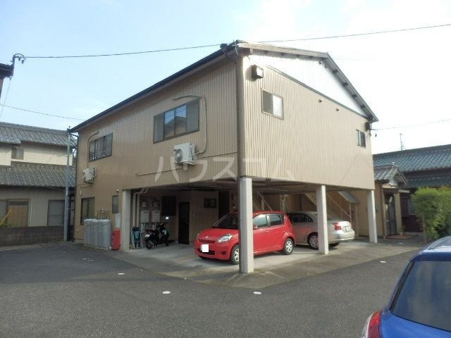 岡崎市美合町のアパートの建物外観