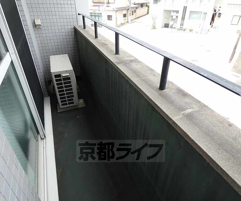 【京都市北区平野宮敷町のマンションのバルコニー】