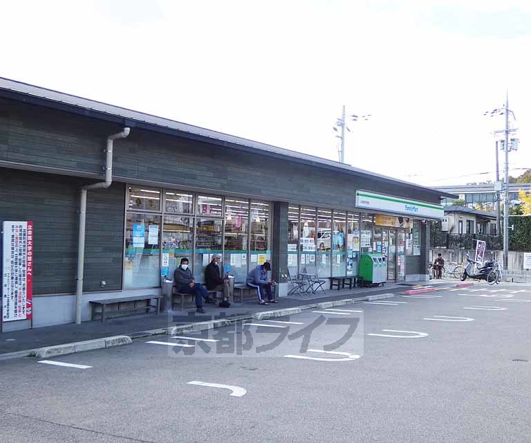 【京都市北区平野宮敷町のマンションのコンビニ】