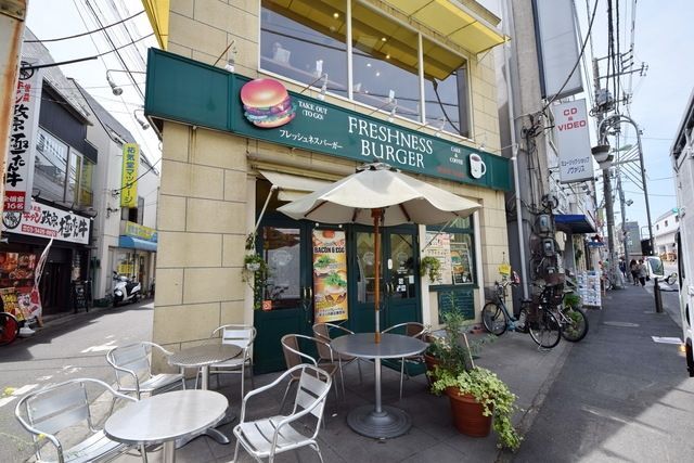 【世田谷区桜丘のマンションの飲食店】