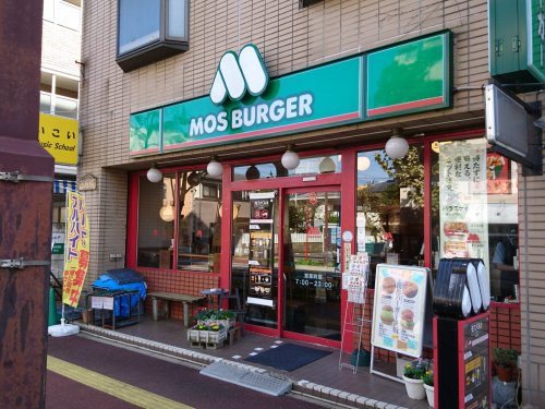 【カーサシェンナの飲食店】