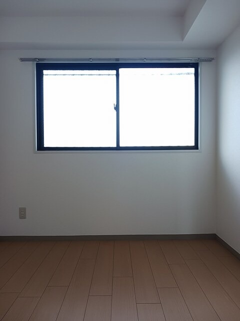 その他部屋・スペース　フローリングの室内です。