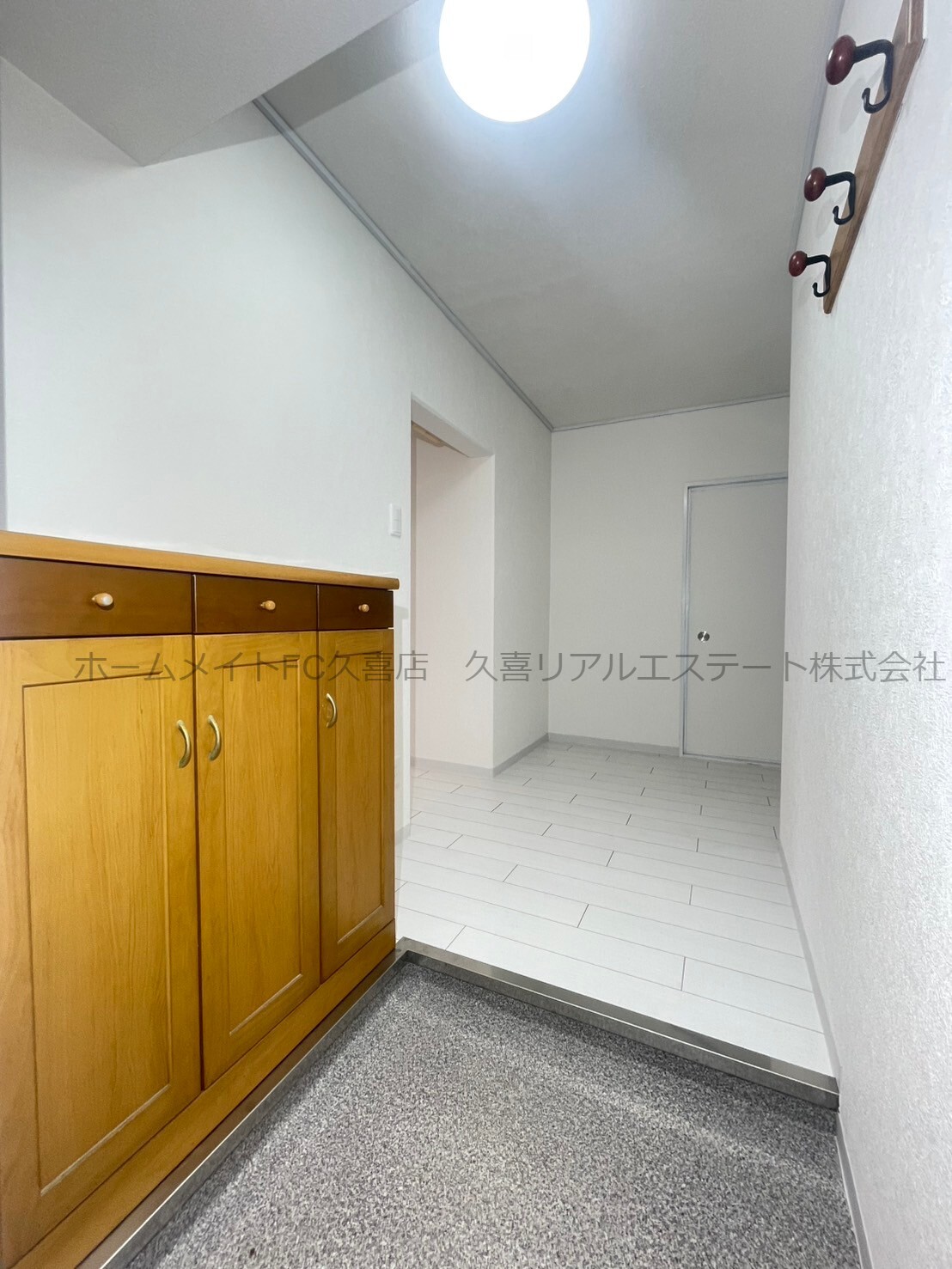 玄関　同建物別号室