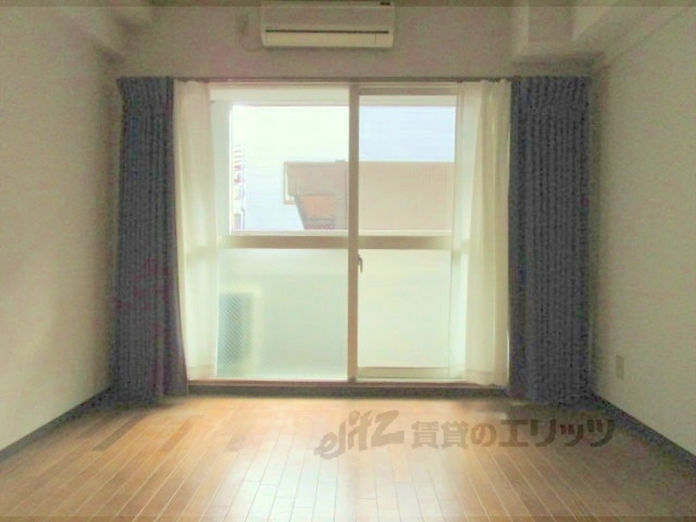 居室・リビング　居室