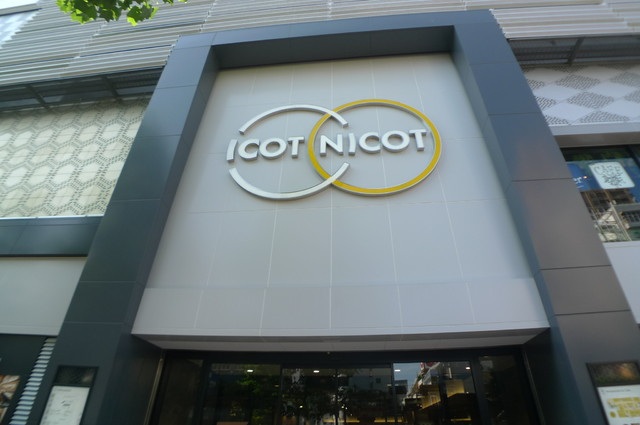 スーパー　天満屋ハピーズ岡山駅前店（スーパー）まで404m