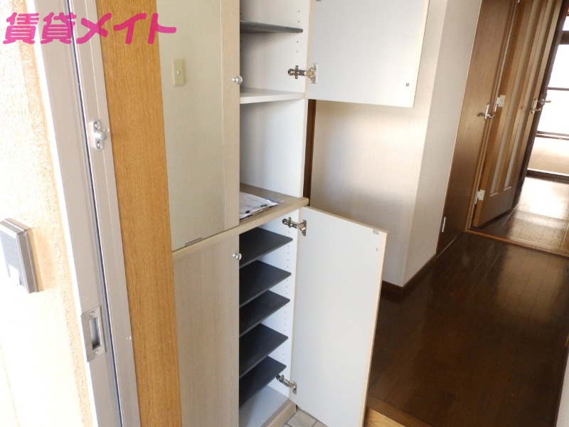 その他設備　同建物の別部屋写真です