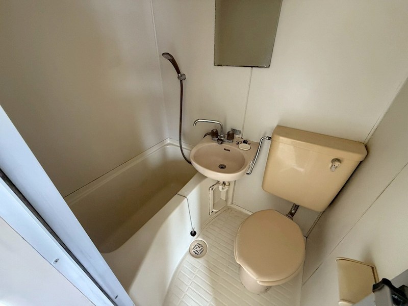 バス・シャワールーム　反転間取参照