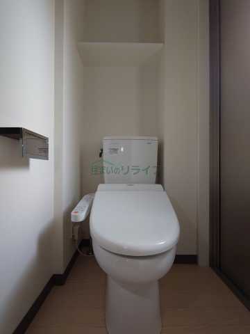 トイレ　※参考写真　同タイプ（間取り）の写真となります。