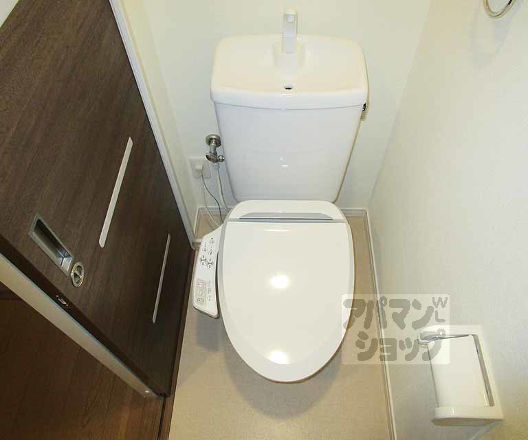 トイレ　２０３号室の写真です。