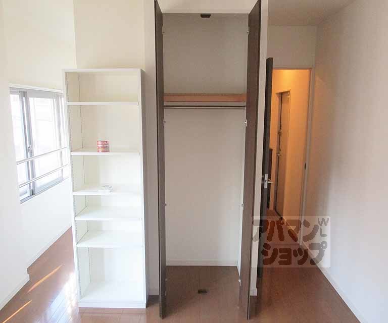 収納　２０３号室の写真です。