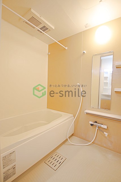 バス・シャワールーム　※同建築シリーズの内装写真 ※参考イメージ