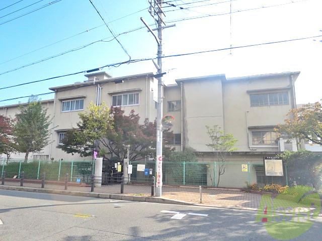 小学校　（小学校）まで100m