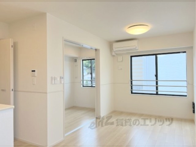 居室・リビング　リビング