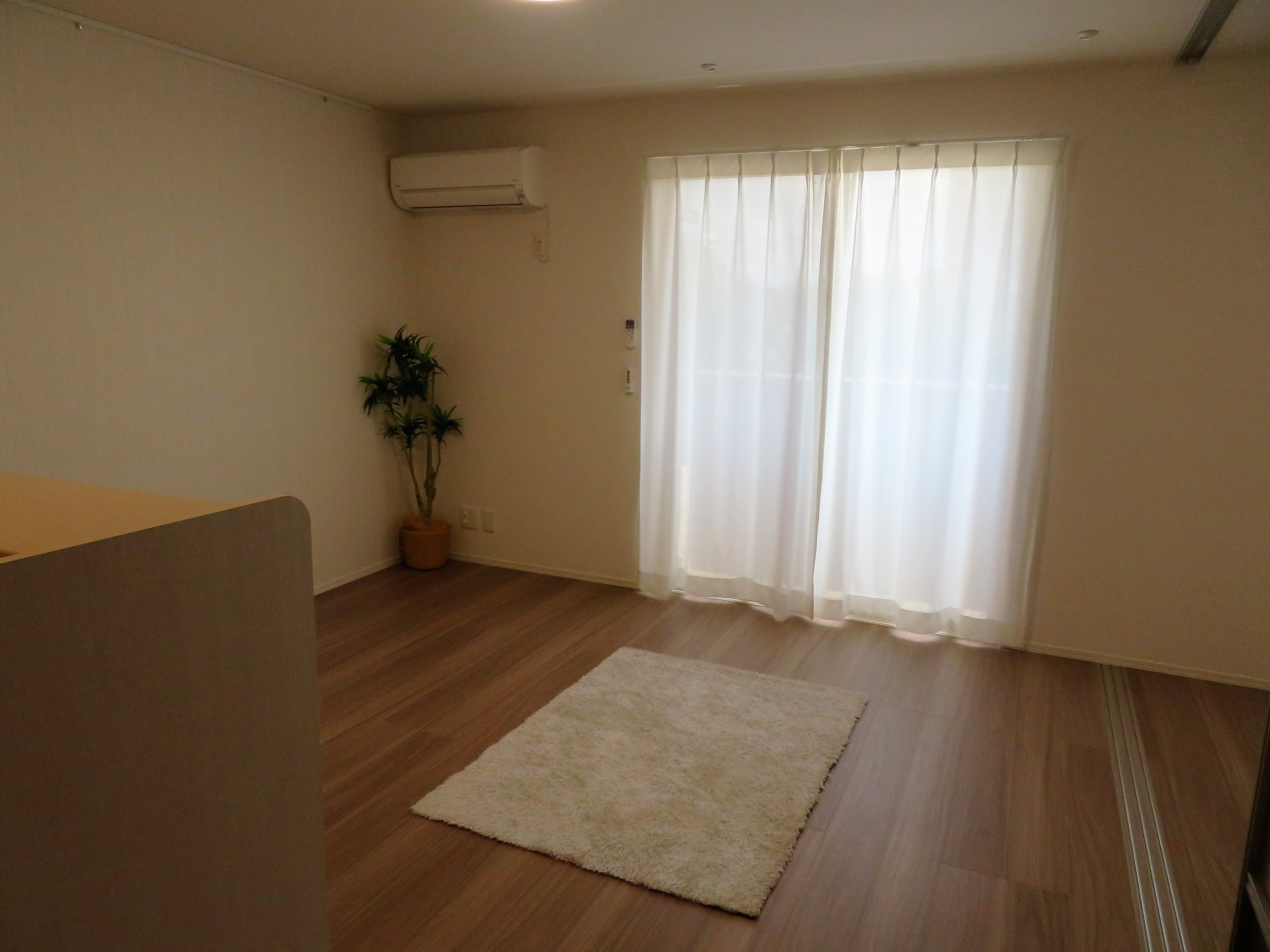 居室・リビング　13.5帖のリビングは広いですよ！！