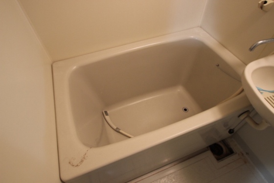 バス・シャワールーム　※別部屋の写真です