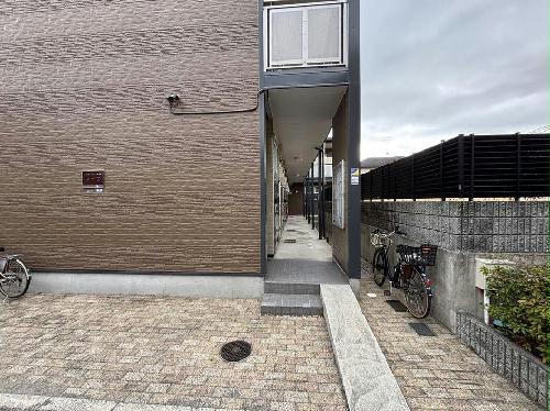 収納　広々したキレイなトイレ