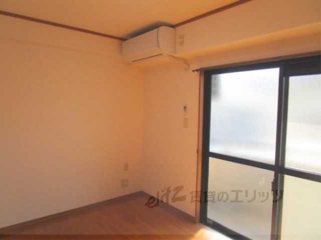 居室・リビング　洋室