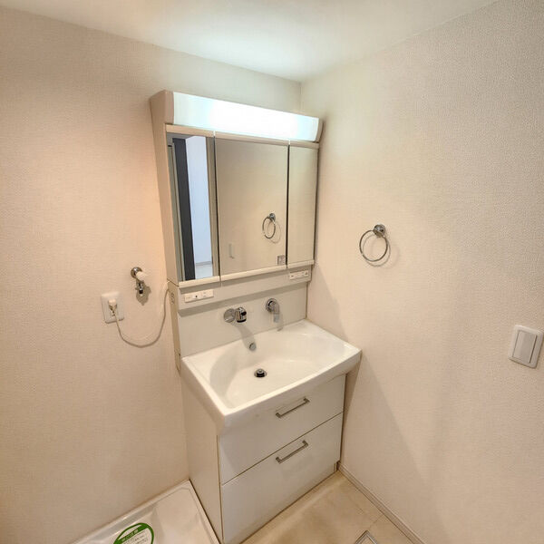 洗面設備　※別室の参考写真の為、現況優先です。