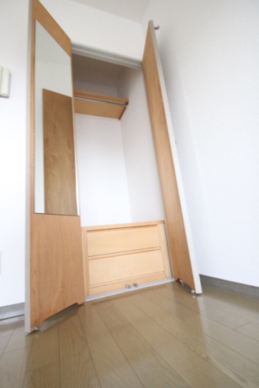 収納　※別部屋の写真です