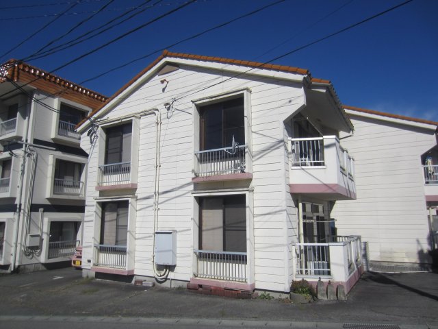 建物外観　歩けるベランダ/ＬＥＤ照明/猫ドア相談