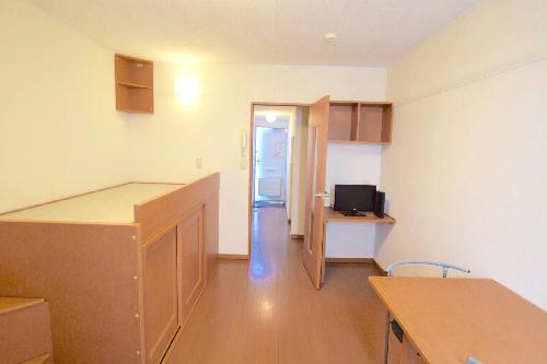 居室・リビング　お部屋によってテレビの大きさが異なります。