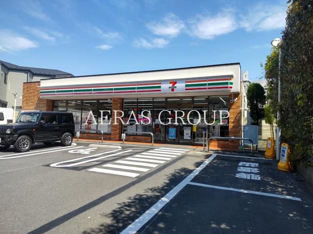 コンビニ　セブン-イレブン 世田谷経堂３丁目店（コンビニ）まで119m