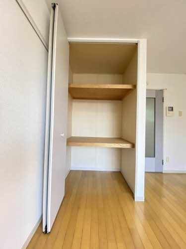 収納　洋室収納