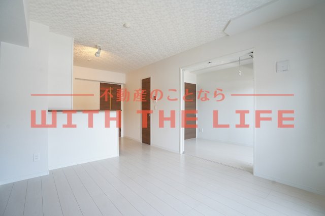 居室・リビング　毎日通る玄関はこちらです