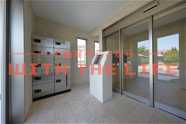 ロビー　コンパクトで使いやすい洋室です