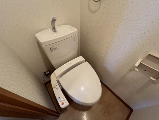 トイレ　コンパクトで使いやすいトイレです
