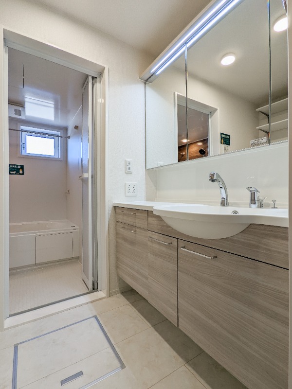 洗面設備　図面と現状に相違がある場合には現状を優先