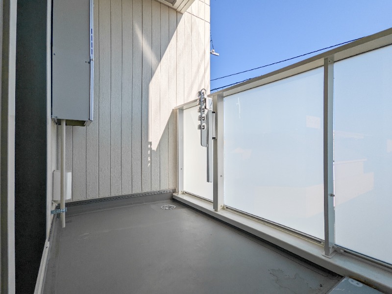 バルコニー　図面と現状に相違がある場合には現状を優先