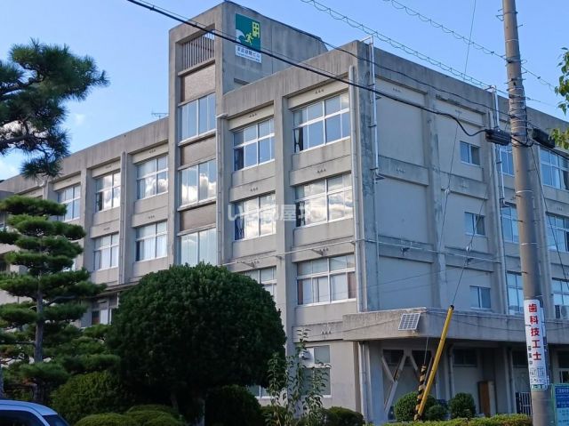 高校・高専　徳島県立徳島商業高等学校（高校・高専）まで580m