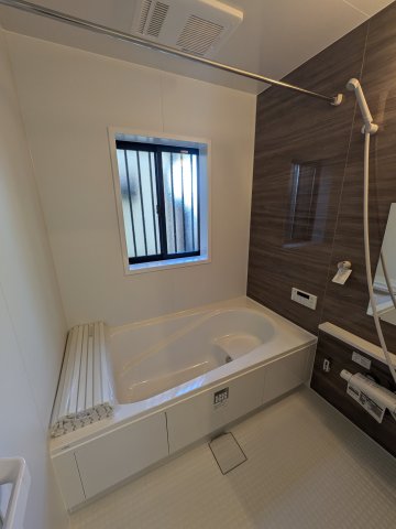 バス・シャワールーム　※室内写真は同間取りの参考写真です。
