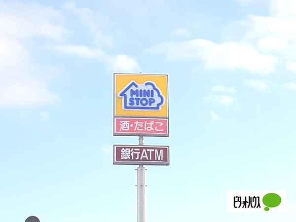 コンビニ　ミニストップ富士瓜島町店（コンビニ）まで394m