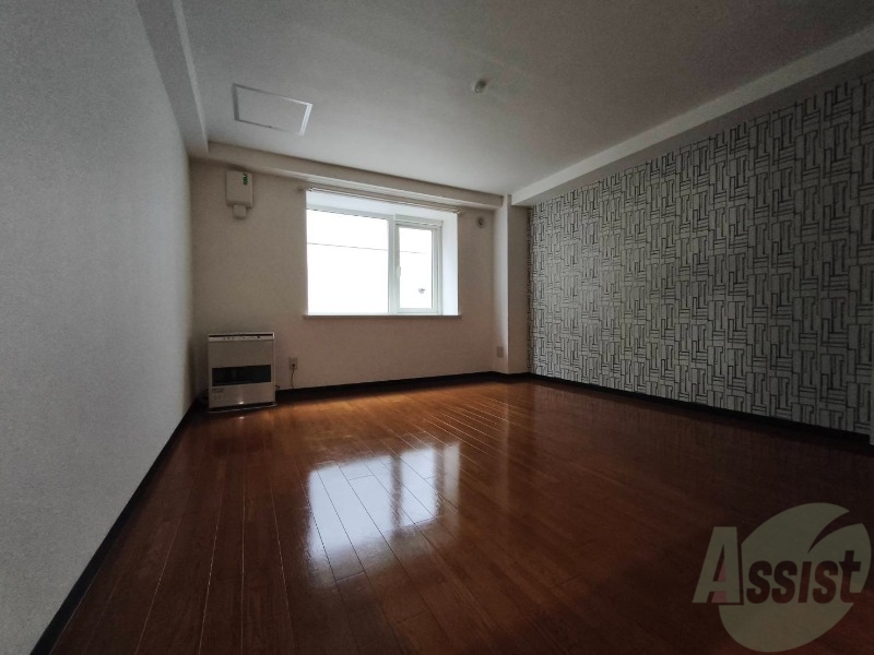 居室・リビング　広くてキレイなお部屋が広がっていて、充実した生活が送れそう。