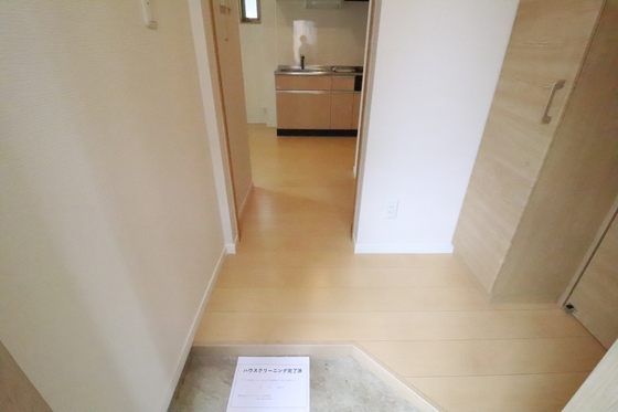 玄関　※別部屋の写真です
