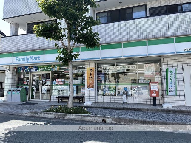 コンビニ　ファミリーマート浜松鴨江店（コンビニ）まで518m