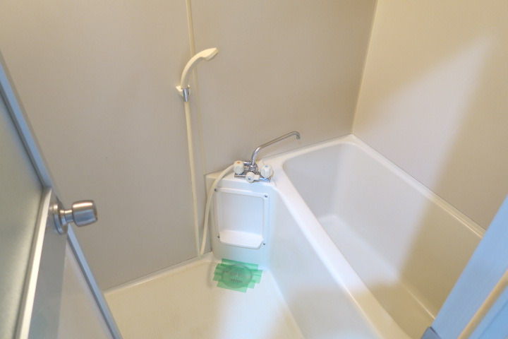 バス・シャワールーム　お風呂で日々の疲れを落としましょう