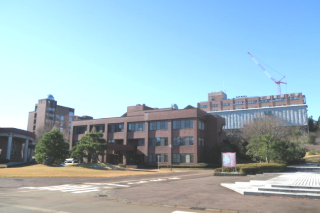 大学・短大　上越教育大学（大学・短大）まで881m