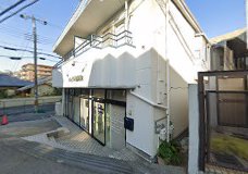 コンビニ　Yショップ小阪（コンビニ）まで372m